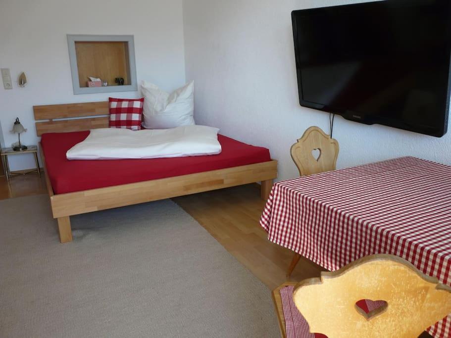 Kleine Feine Wohnung In Toplage 블루덴츠 외부 사진